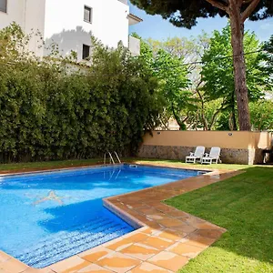 coqueto-prctico-cntrico-con-piscina-en-sagar.catalonia-hotels.com/
